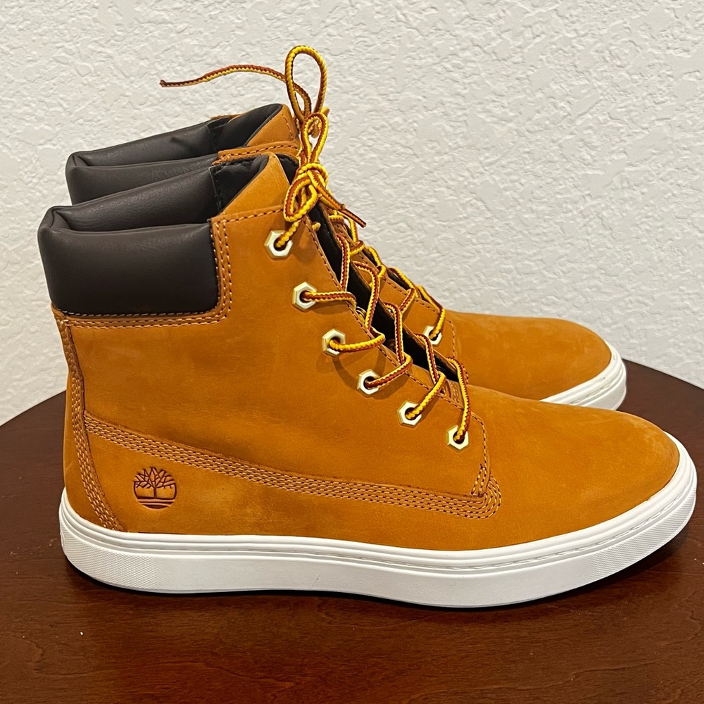 Timberland Women's Boots Size 9
